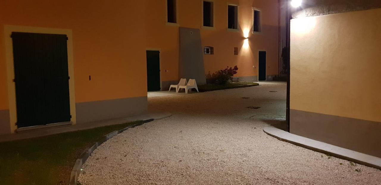 蒙赞巴诺La Casa Di Edone公寓 外观 照片