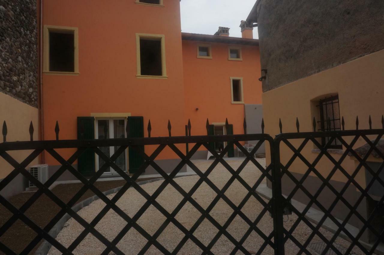 蒙赞巴诺La Casa Di Edone公寓 外观 照片