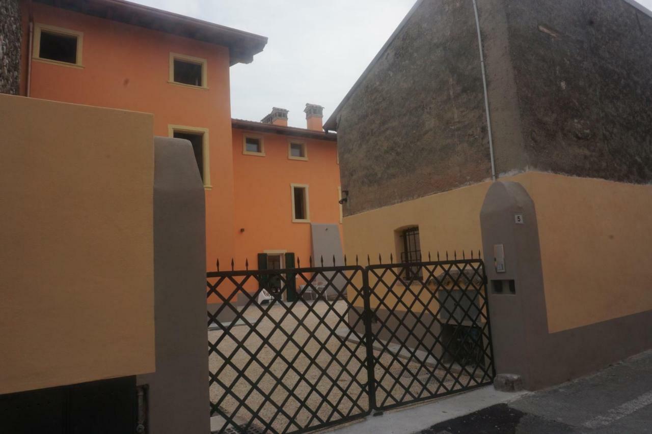 蒙赞巴诺La Casa Di Edone公寓 外观 照片
